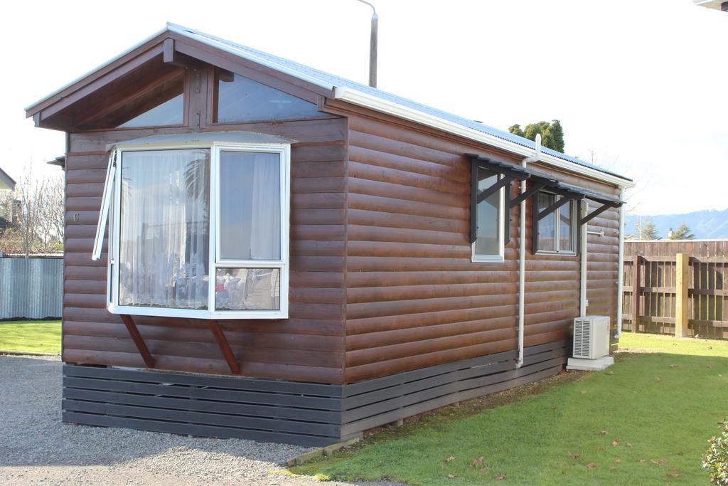Levin Top 10 Holiday Park Exterior photo