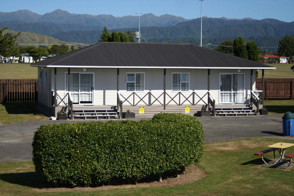 Levin Top 10 Holiday Park Room photo